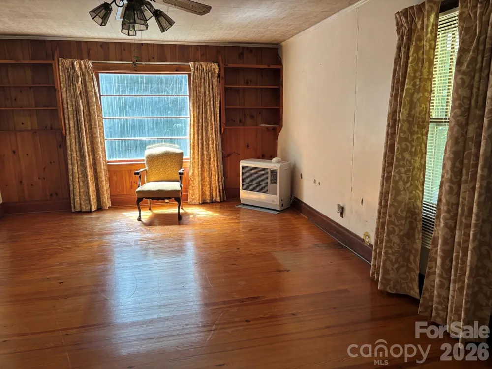 377 Sam Gouge Road Bakersville, NC 28705