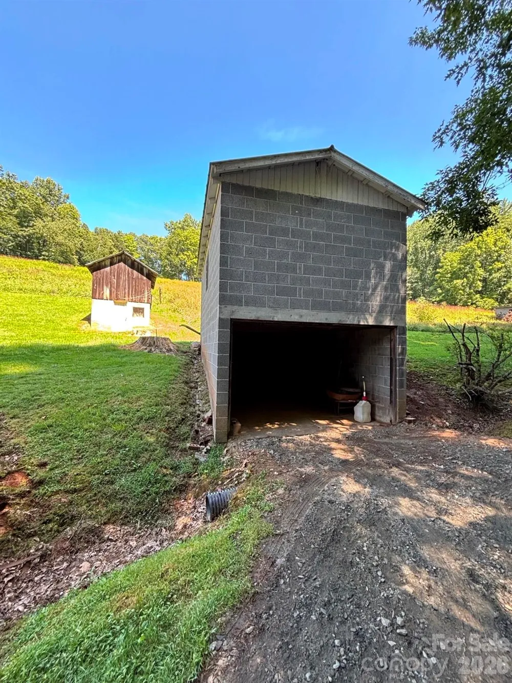 377 Sam Gouge Road Bakersville, NC 28705