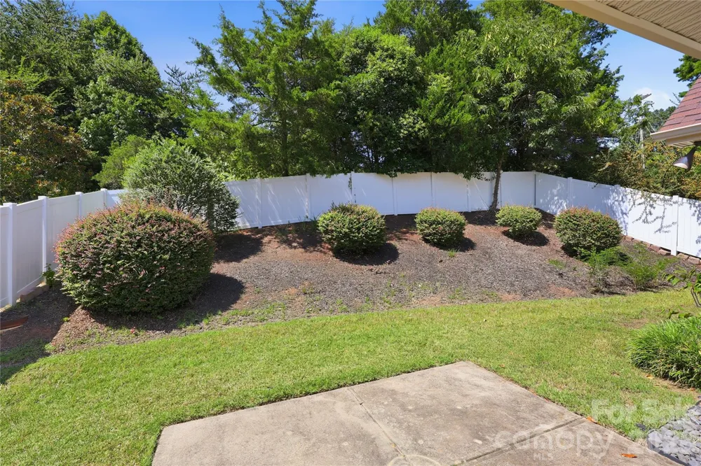 593 Harrison Drive NW Concord, NC 28027