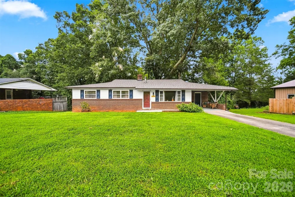1920 30th Street NE Hickory, NC 28601