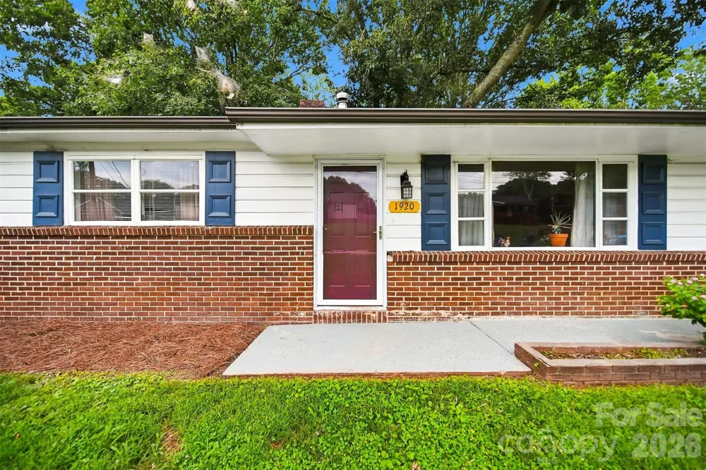 1920 30th Street NE Hickory, NC 28601