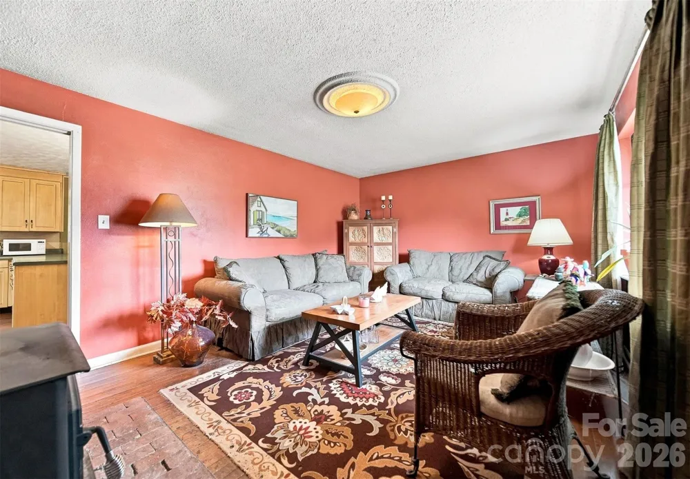 1920 30th Street NE Hickory, NC 28601