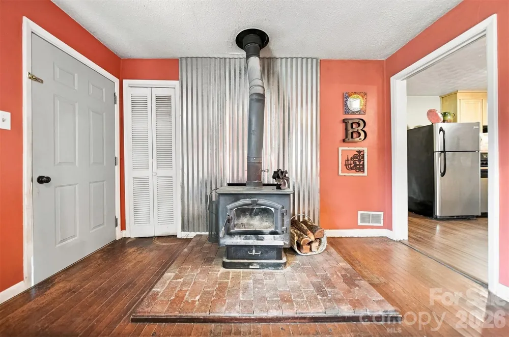 1920 30th Street NE Hickory, NC 28601