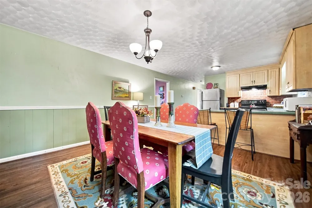 1920 30th Street NE Hickory, NC 28601
