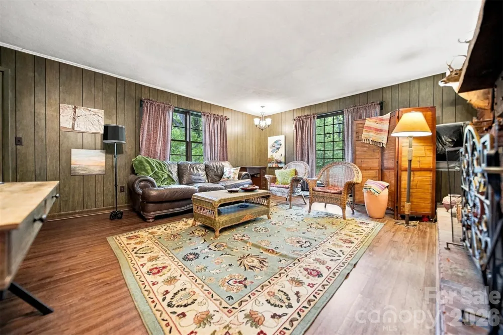 1920 30th Street NE Hickory, NC 28601