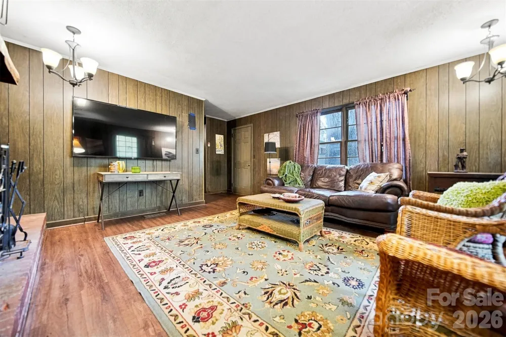 1920 30th Street NE Hickory, NC 28601