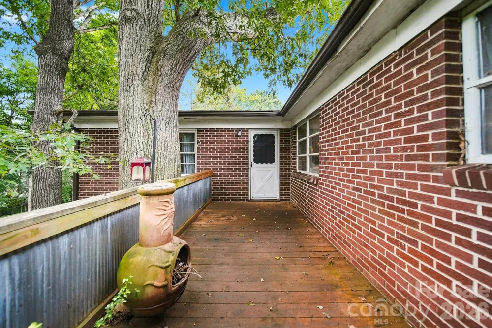 1920 30th Street NE Hickory, NC 28601