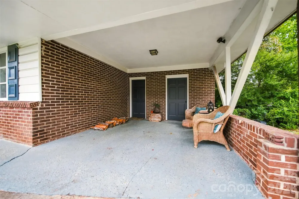 1920 30th Street NE Hickory, NC 28601