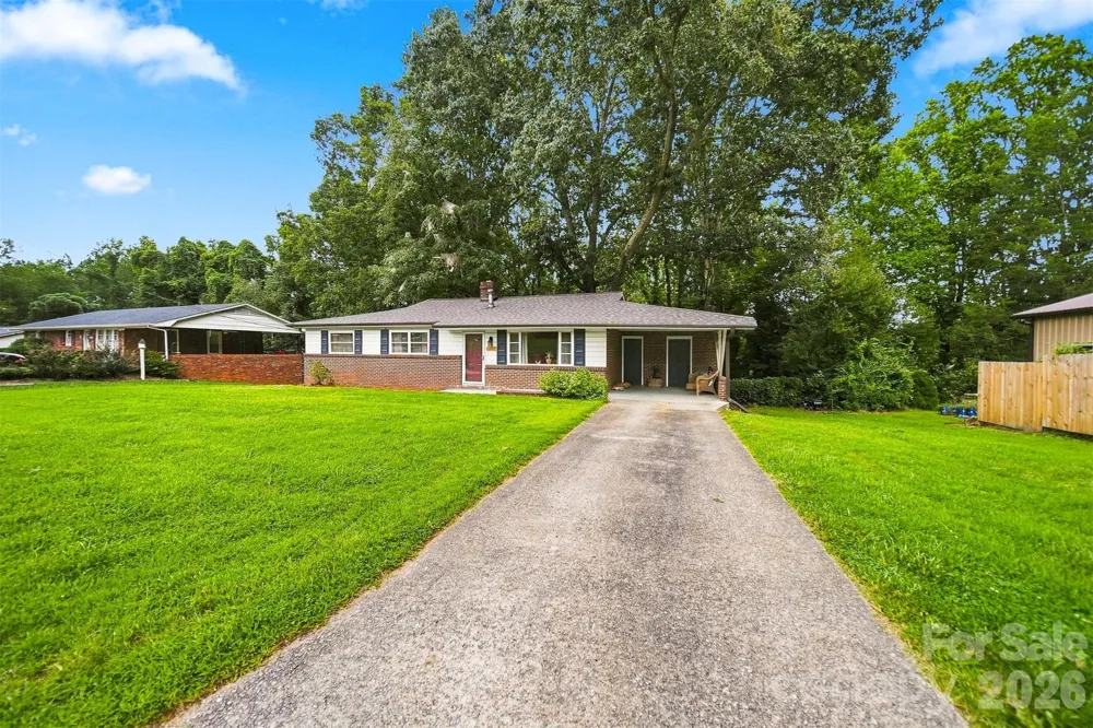 1920 30th Street NE Hickory, NC 28601