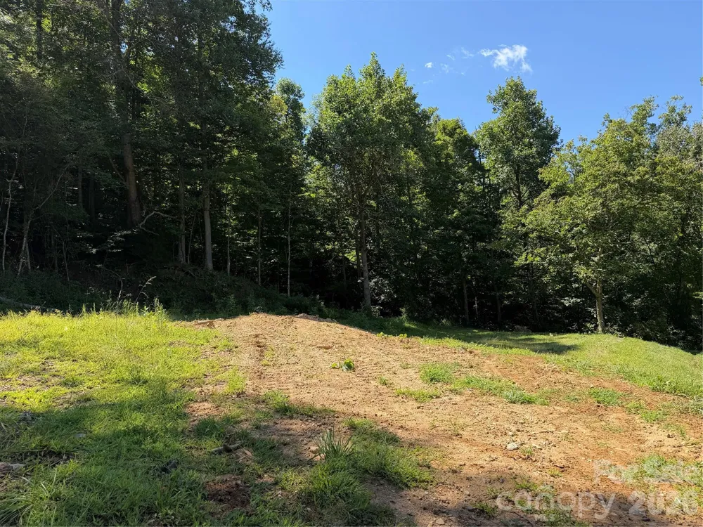 4281 Prices Creek Road Burnsville, NC 28714