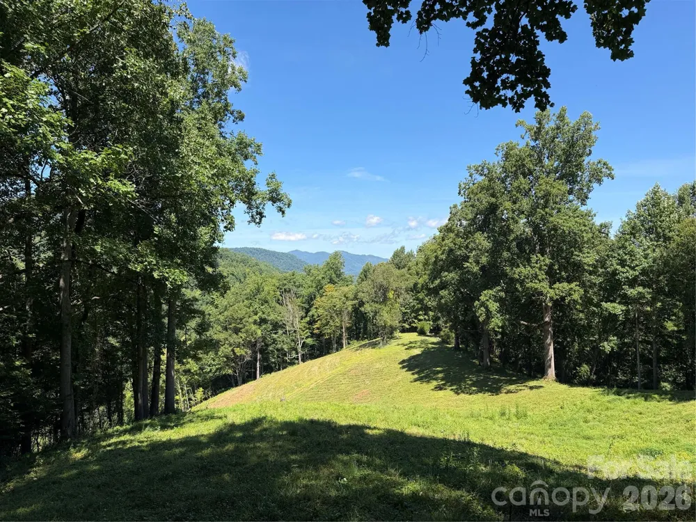 4281 Prices Creek Road Burnsville, NC 28714