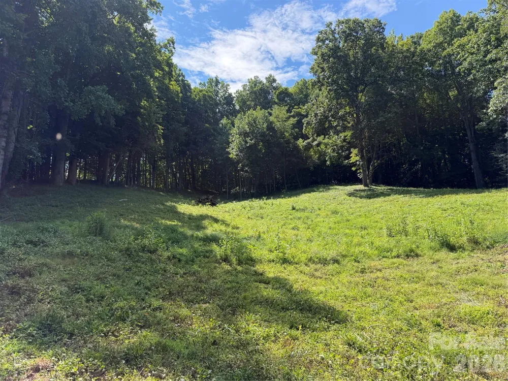 4281 Prices Creek Road Burnsville, NC 28714