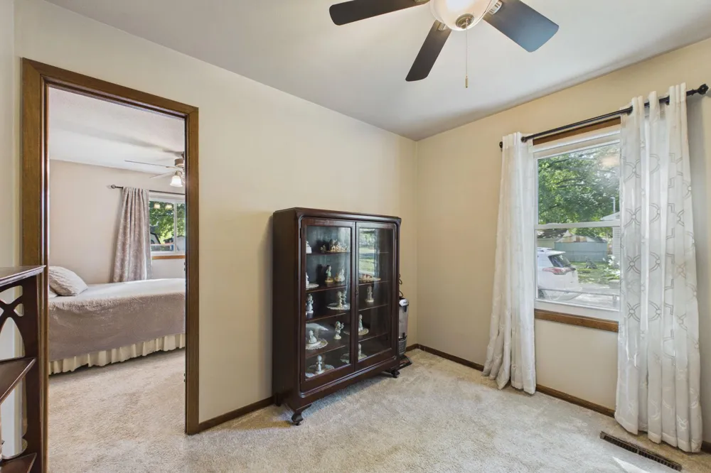 1474 Burke Avenue E Maplewood, MN 55109