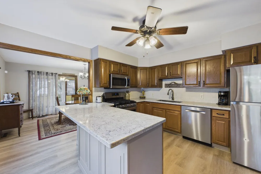 1474 Burke Avenue E Maplewood, MN 55109