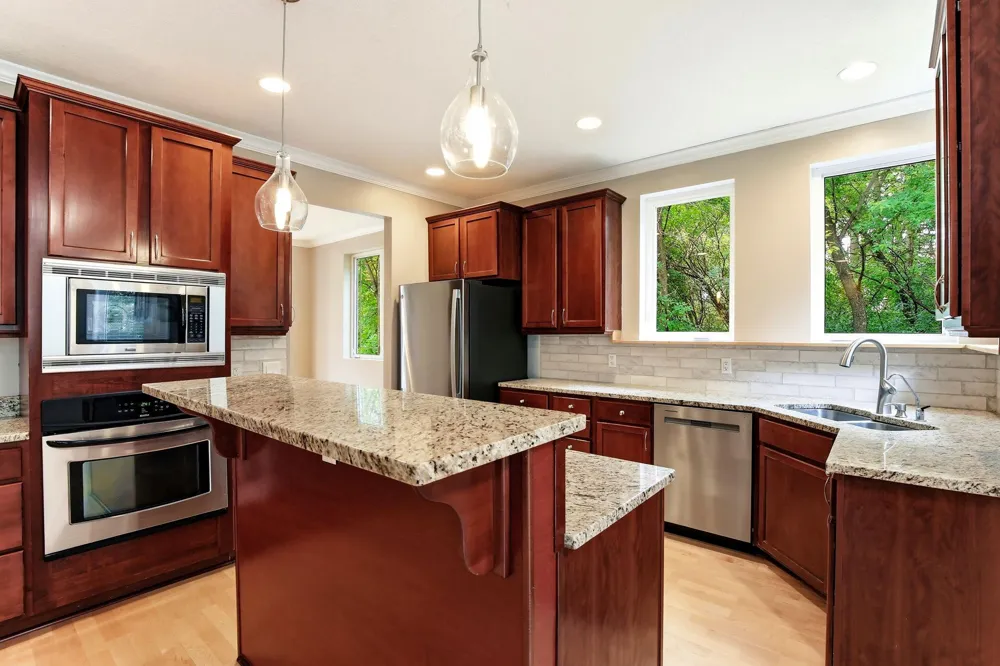 10329 Noble Avenue Brooklyn Park, MN 55443