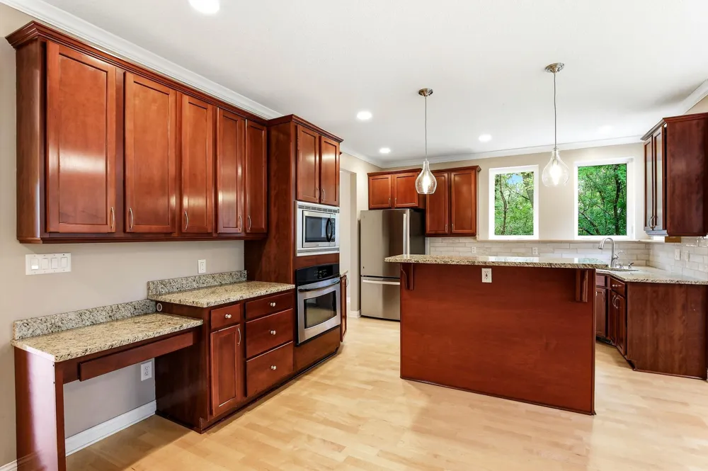 10329 Noble Avenue Brooklyn Park, MN 55443