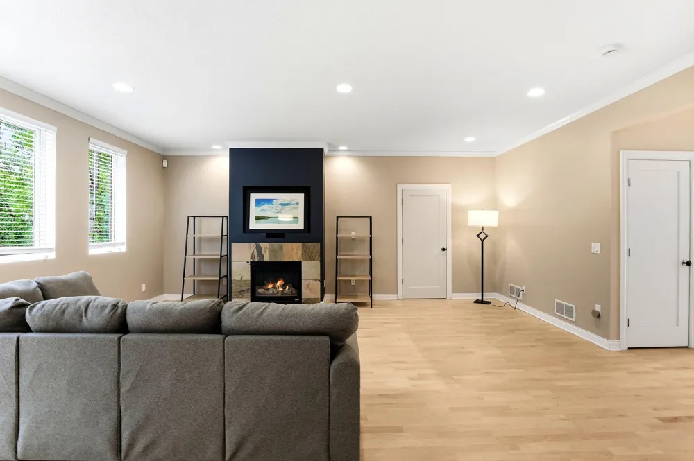 10329 Noble Avenue Brooklyn Park, MN 55443