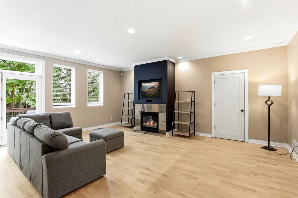10329 Noble Avenue Brooklyn Park, MN 55443