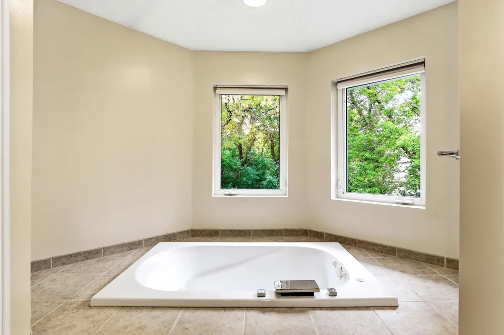 10329 Noble Avenue Brooklyn Park, MN 55443