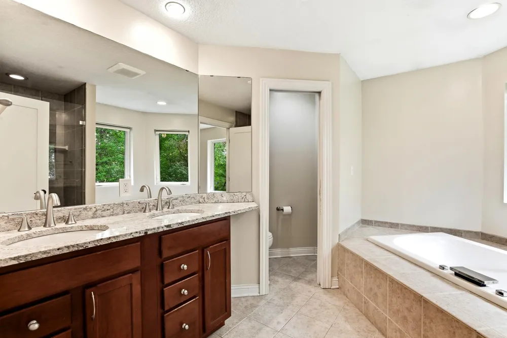 10329 Noble Avenue Brooklyn Park, MN 55443