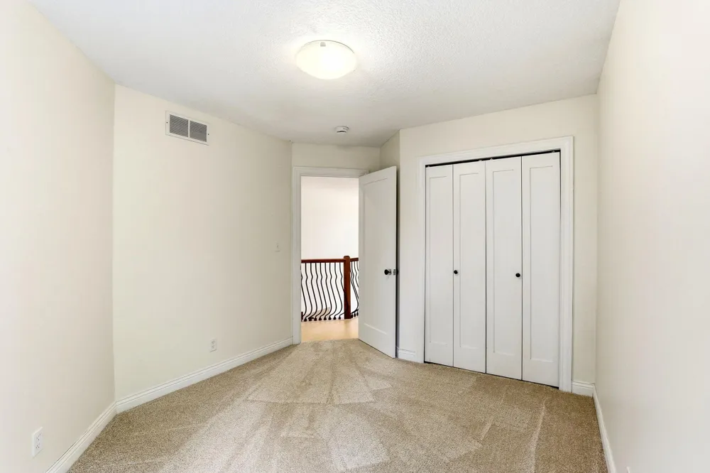10329 Noble Avenue Brooklyn Park, MN 55443