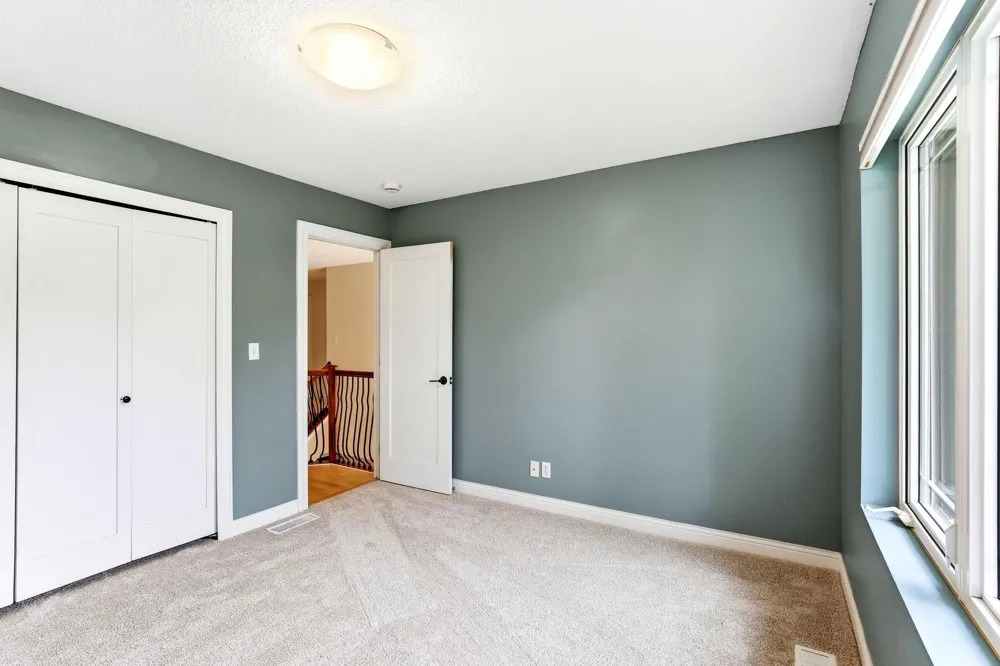 10329 Noble Avenue Brooklyn Park, MN 55443
