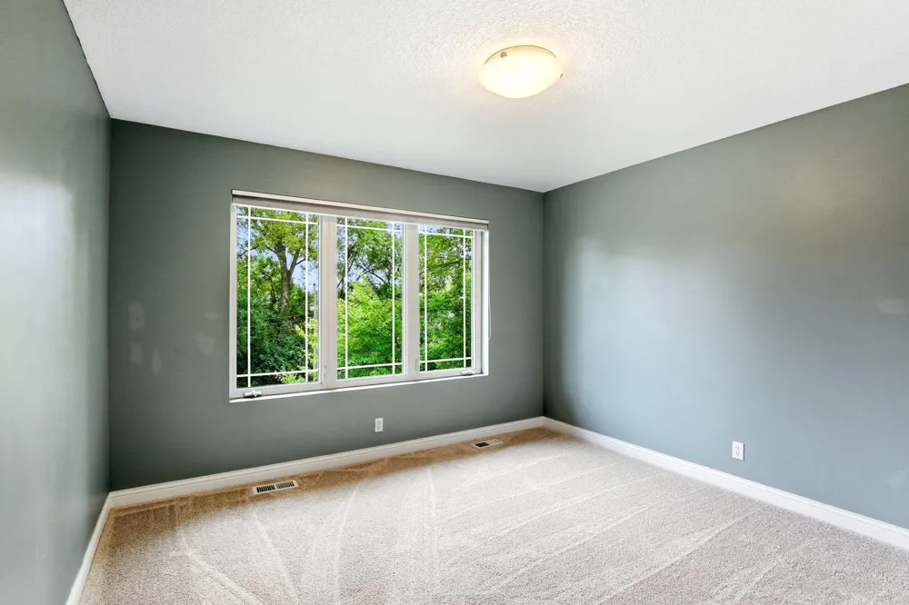 10329 Noble Avenue Brooklyn Park, MN 55443
