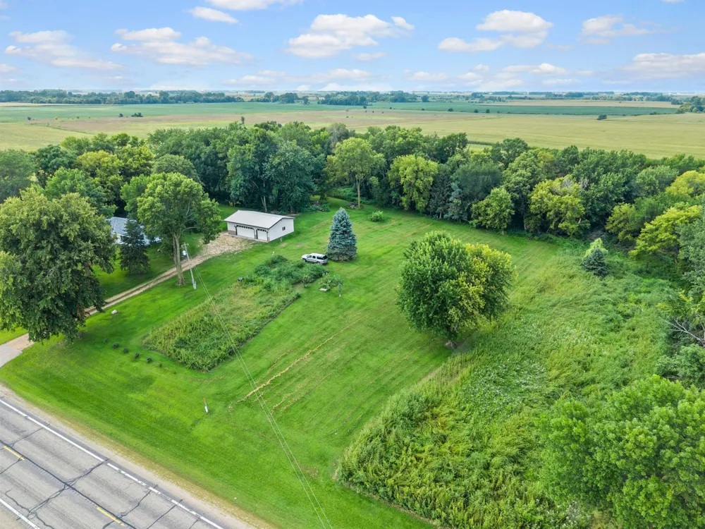 20142 State Highway 22 Gaylord, MN 55334