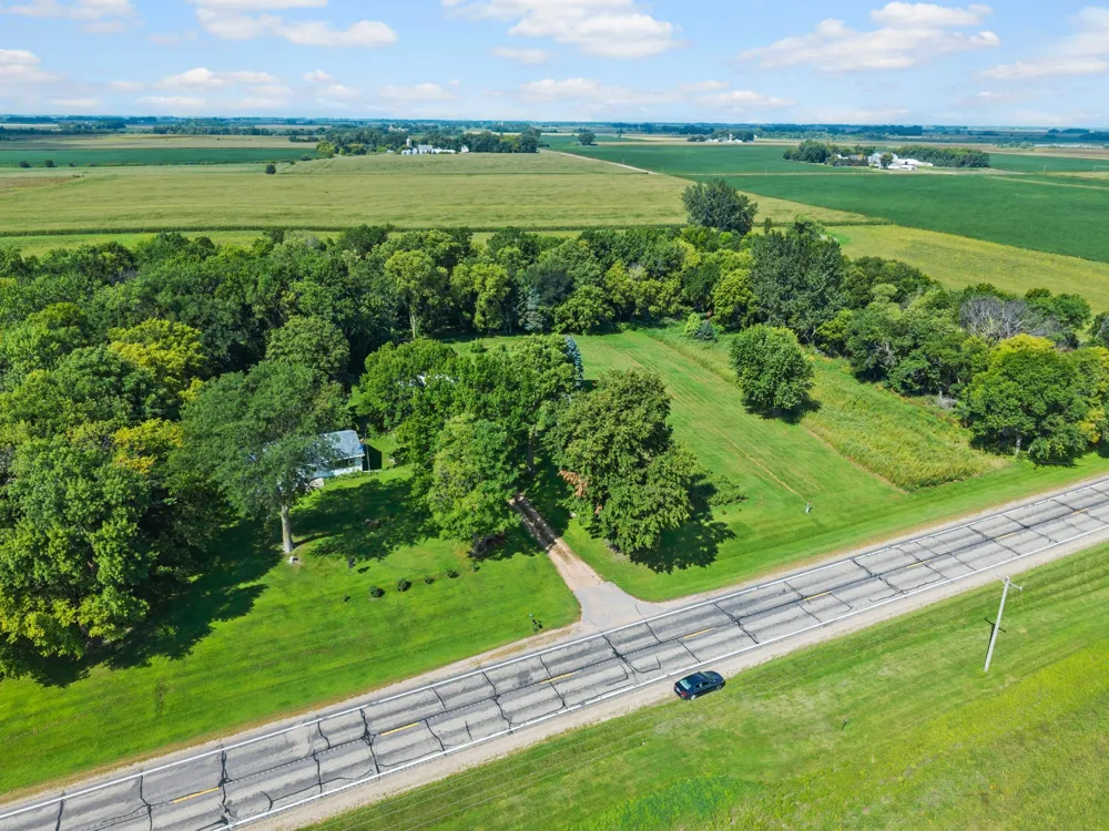 20142 State Highway 22 Gaylord, MN 55334