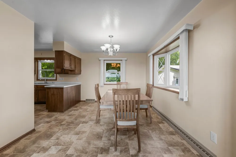 20142 State Highway 22 Gaylord, MN 55334