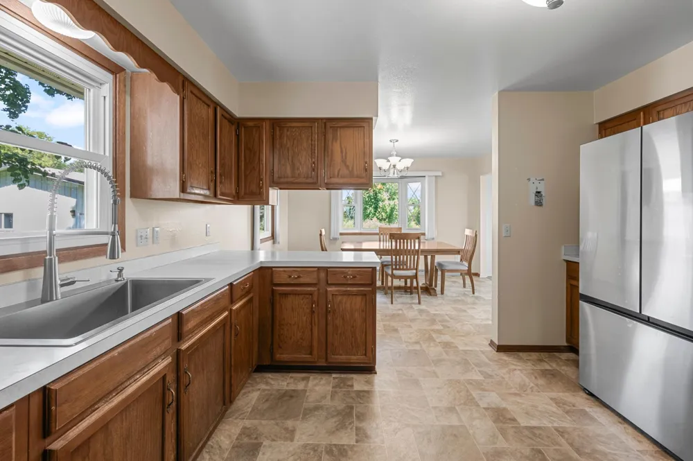20142 State Highway 22 Gaylord, MN 55334