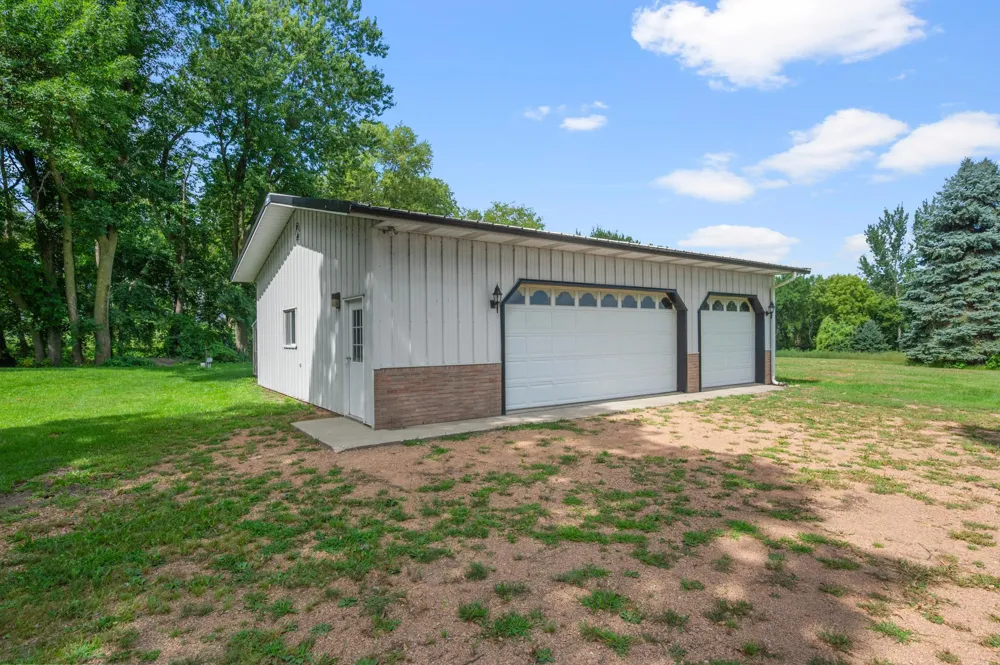 20142 State Highway 22 Gaylord, MN 55334