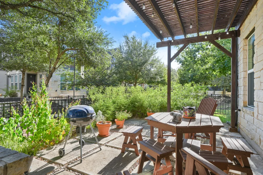 13811 Cibolo Trace #69 Austin, TX 78717