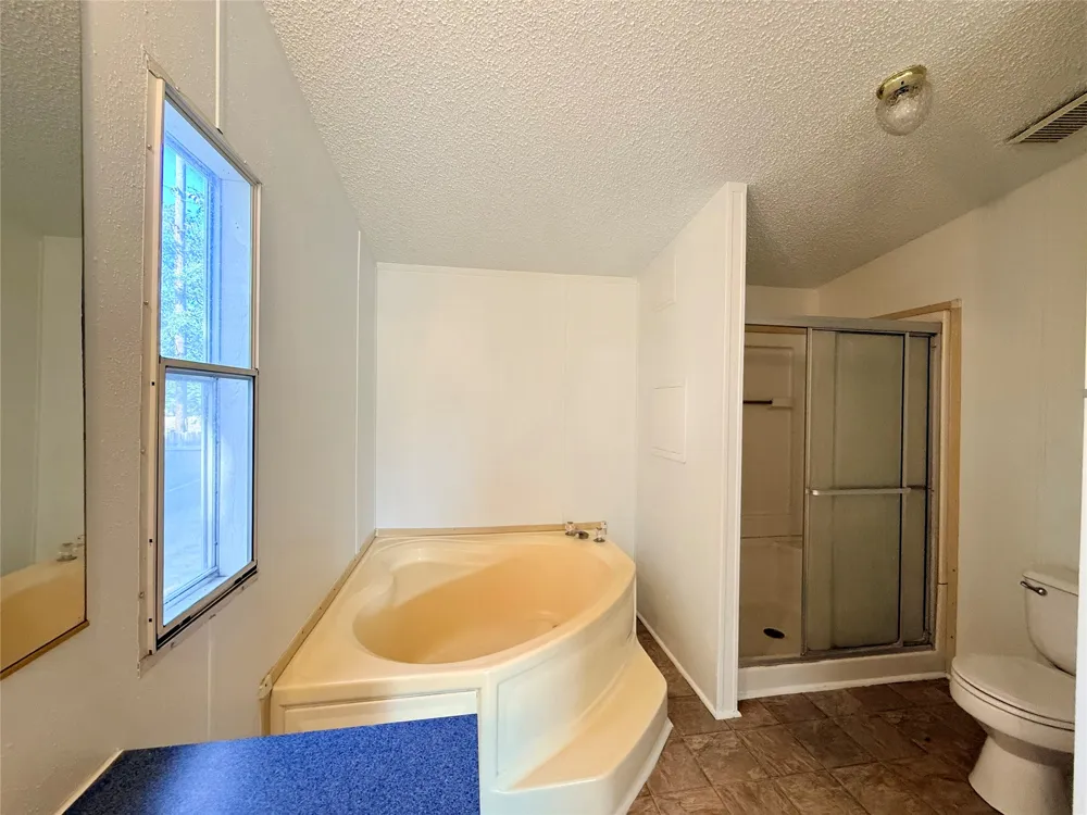 414 Avenue F Lexington, TX 78947
