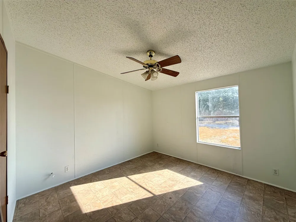 414 Avenue F Lexington, TX 78947