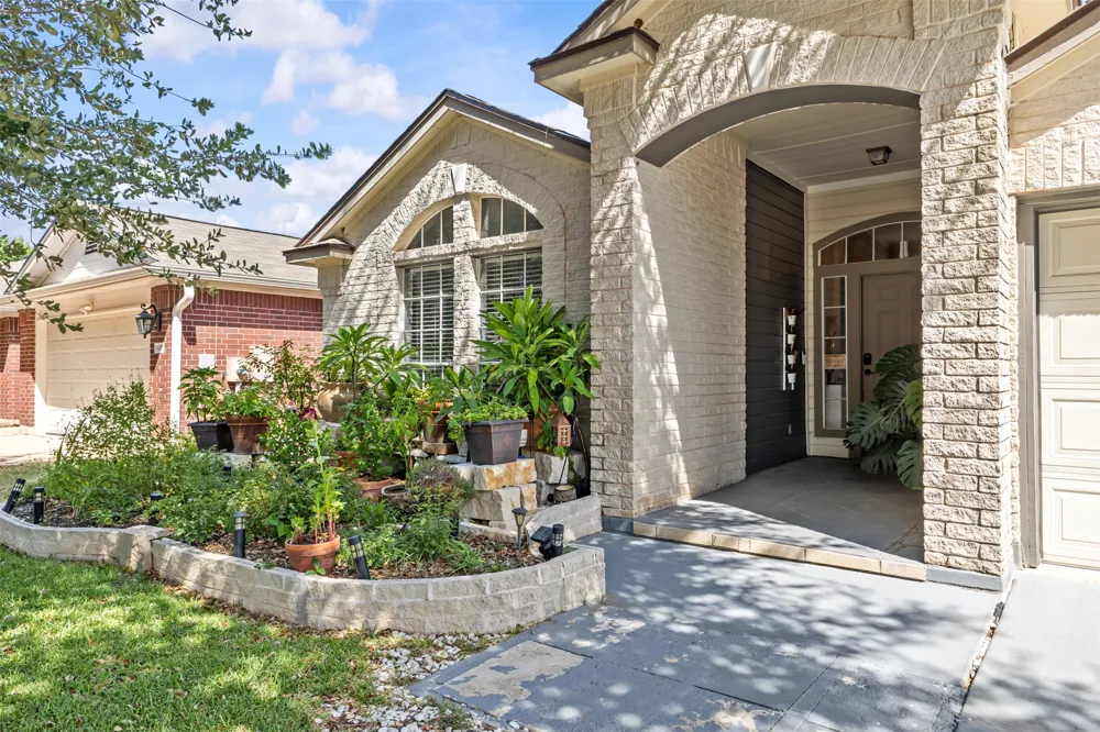 611 Settlement Street Cedar Park, TX 78613