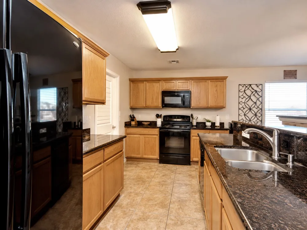 202 Tolcarne Drive Hutto, TX 78634