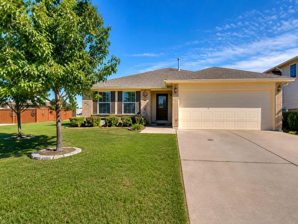 202 Tolcarne Drive Hutto, TX 78634