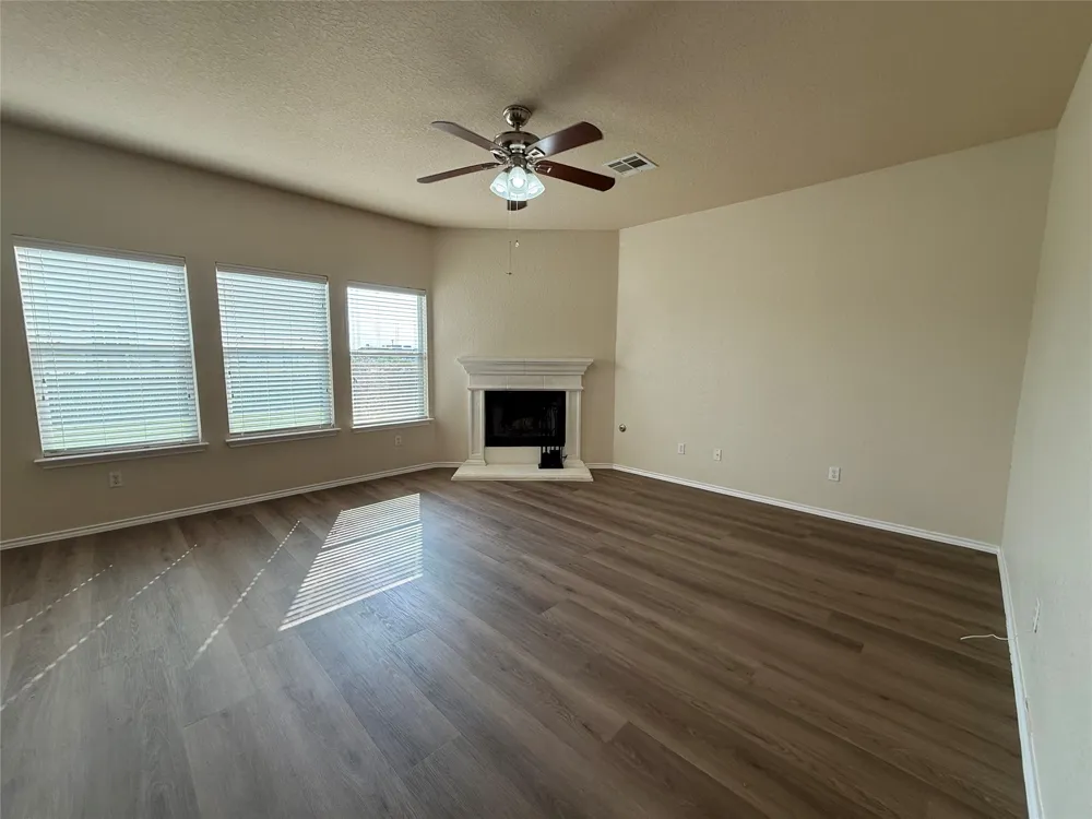 1529 Tonia Loop Round Rock, TX 78665
