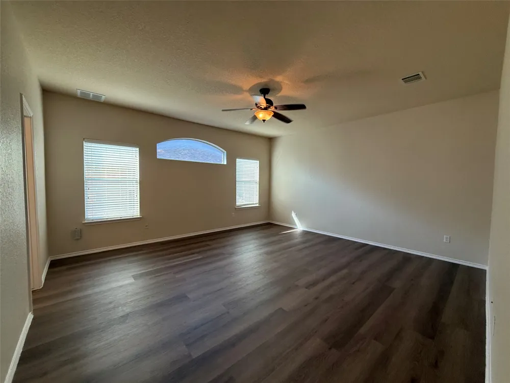 1529 Tonia Loop Round Rock, TX 78665