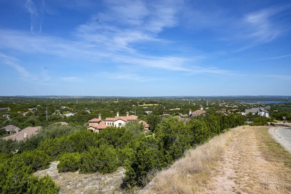 104 Piazza Vetta Drive Lakeway, TX 78734