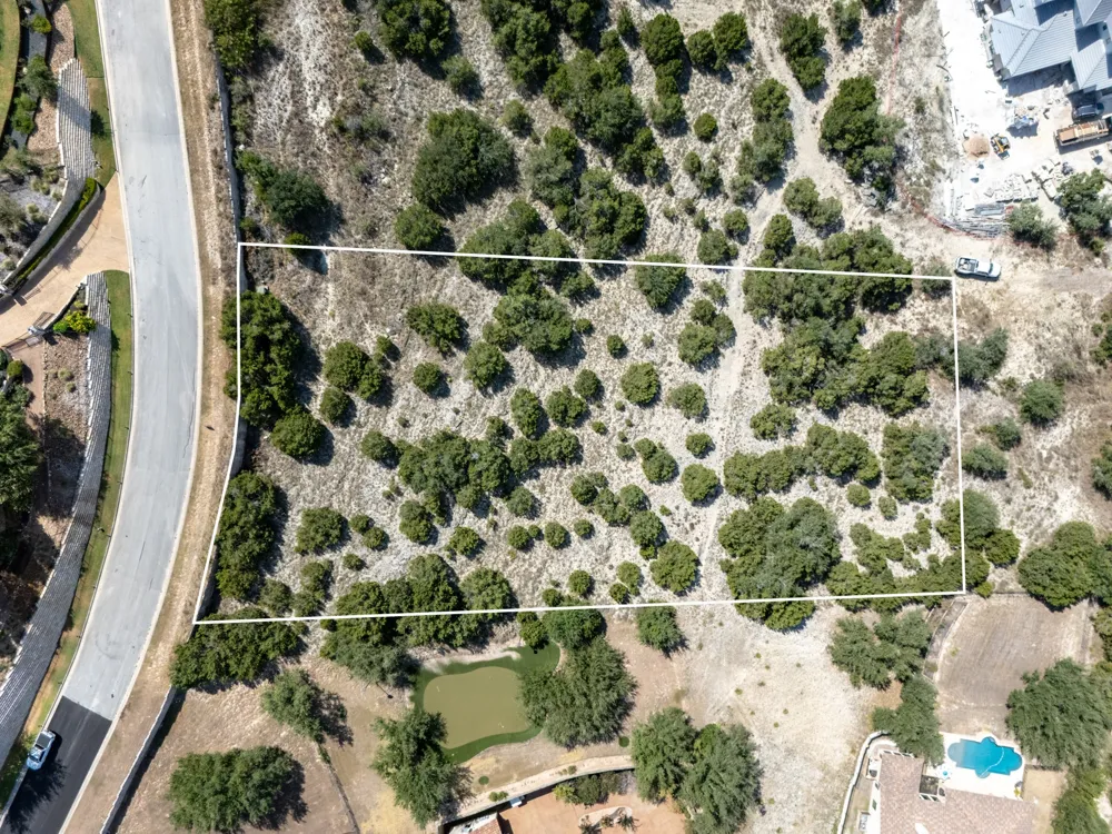 104 Piazza Vetta Drive Lakeway, TX 78734