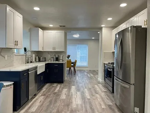 2502 Tracy Cove Leander, TX 78641