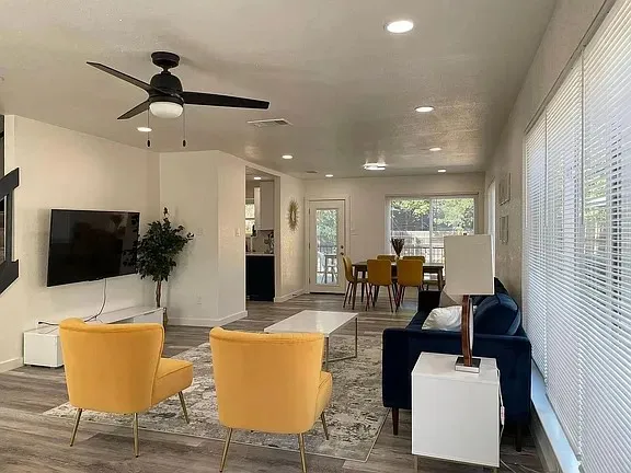 2502 Tracy Cove Leander, TX 78641