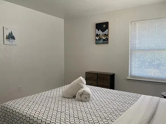 2502 Tracy Cove Leander, TX 78641
