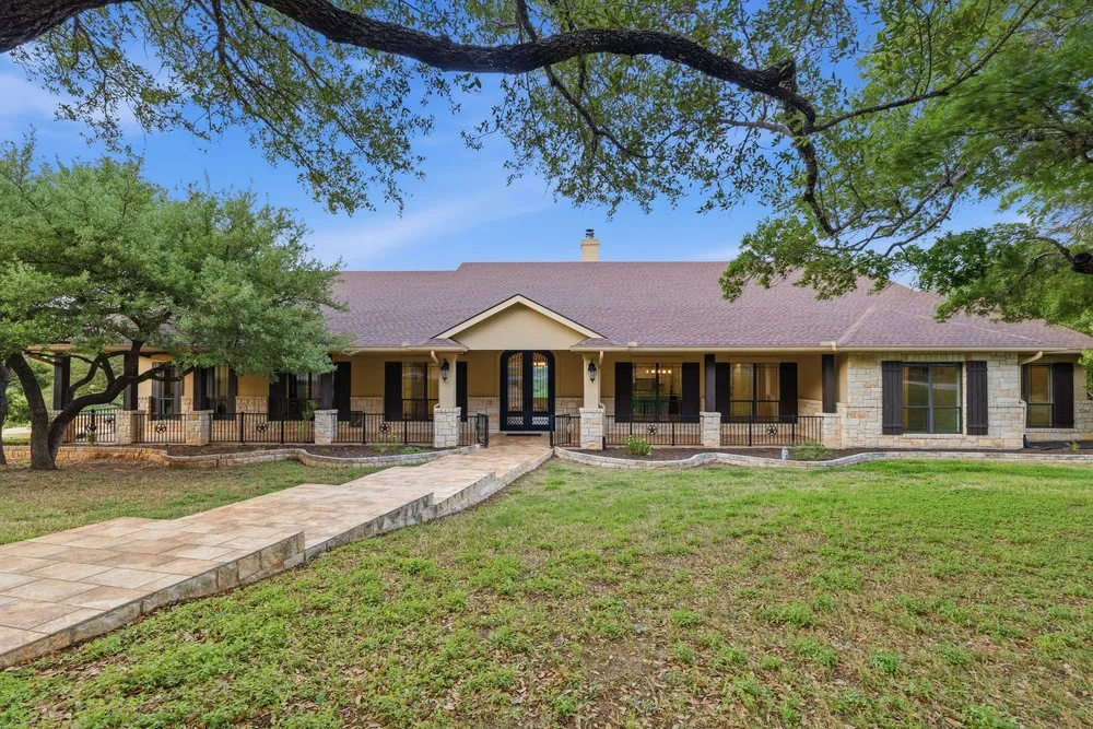 9805 Grand Summit Boulevard Dripping Springs, TX 78620
