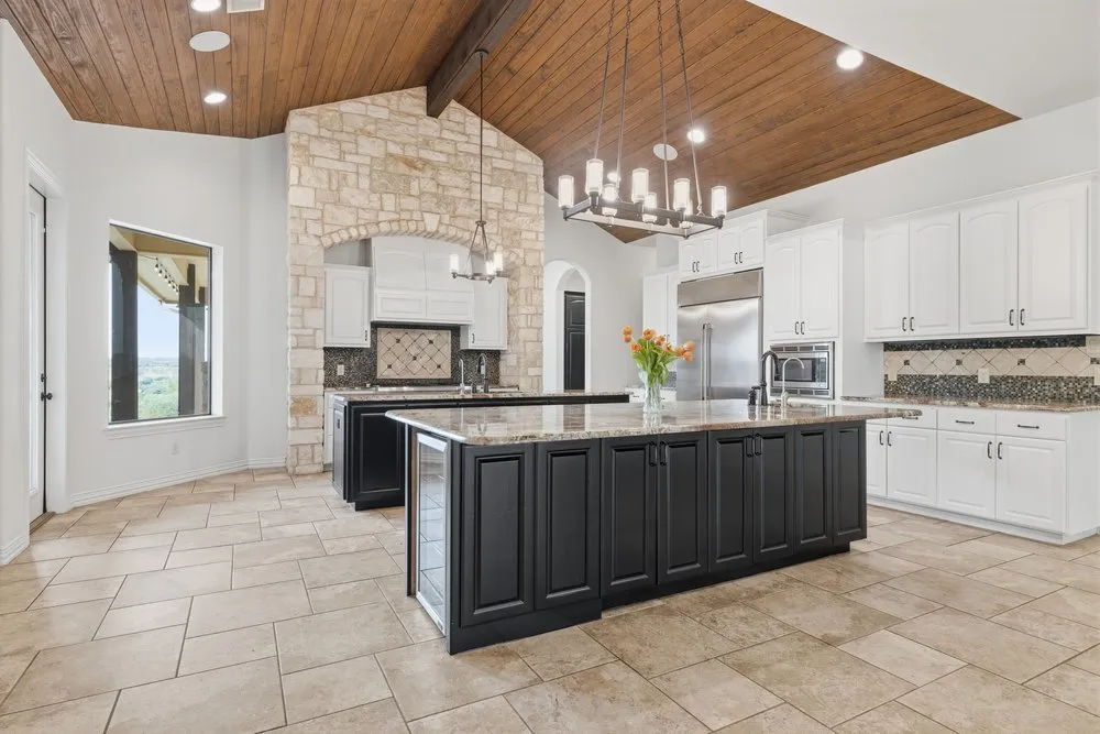 9805 Grand Summit Boulevard Dripping Springs, TX 78620