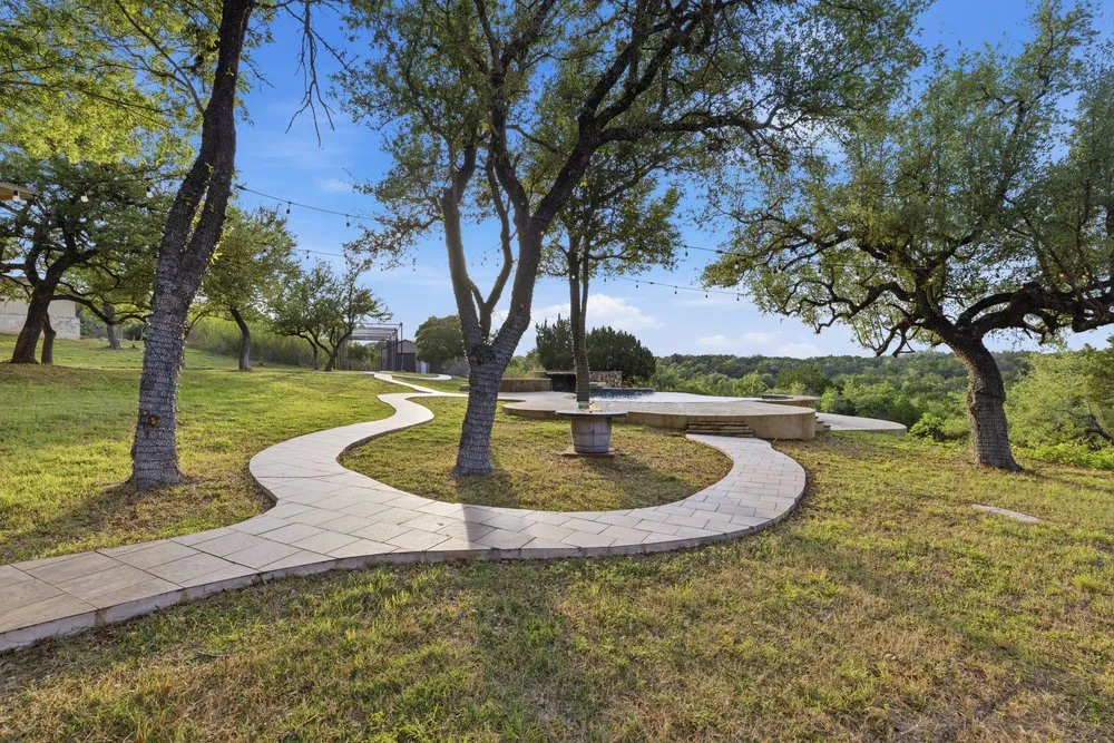 9805 Grand Summit Boulevard Dripping Springs, TX 78620