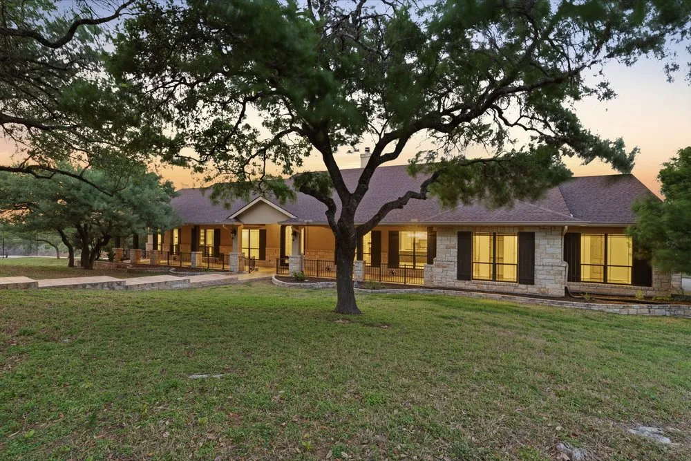 9805 Grand Summit Boulevard Dripping Springs, TX 78620