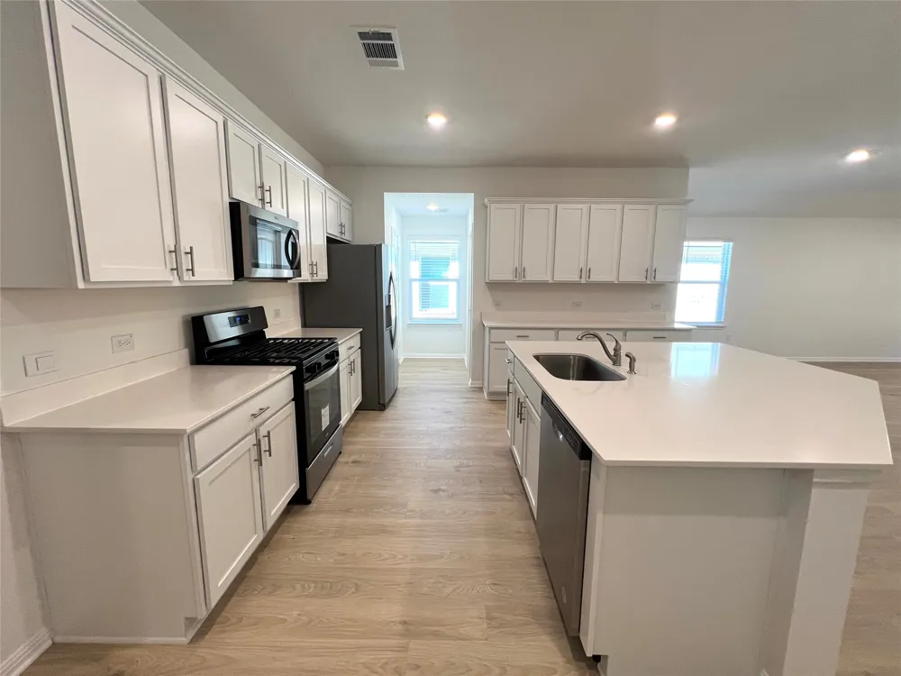 2724 Indian Clover Trail Leander, TX 78641
